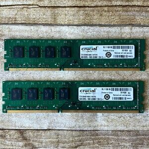 Crucial 8GB Kit 2x4GB DDR3 1600 MHz UDIMM Desktop RAM‎ CT51264BD160B 1.35V CL11